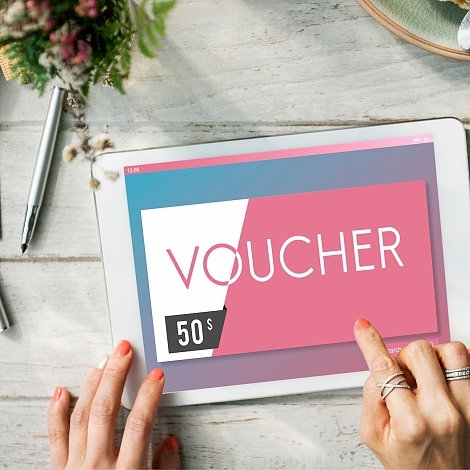 Nagrody i e-vouchery w programach lojalnościowych.jpg